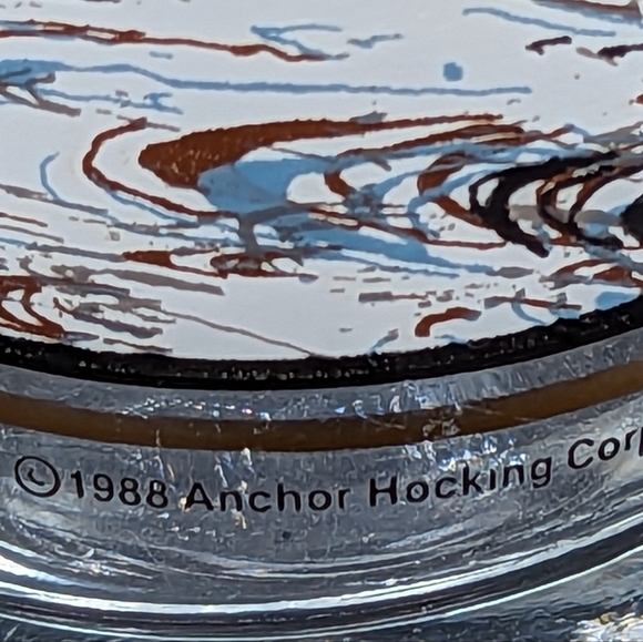 3 Retro Anchor Hocking 1988 Swirl Colorful with Gold Tone Band Drinking Glasses - Picture 2 of 7